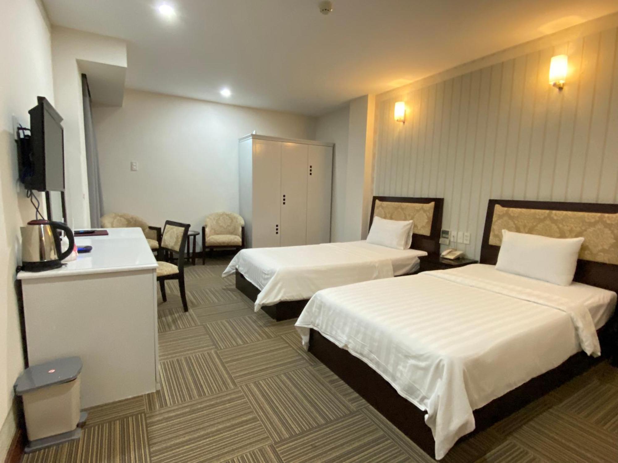 Dong Kinh Hotel Ho Chi Minh City Exterior photo