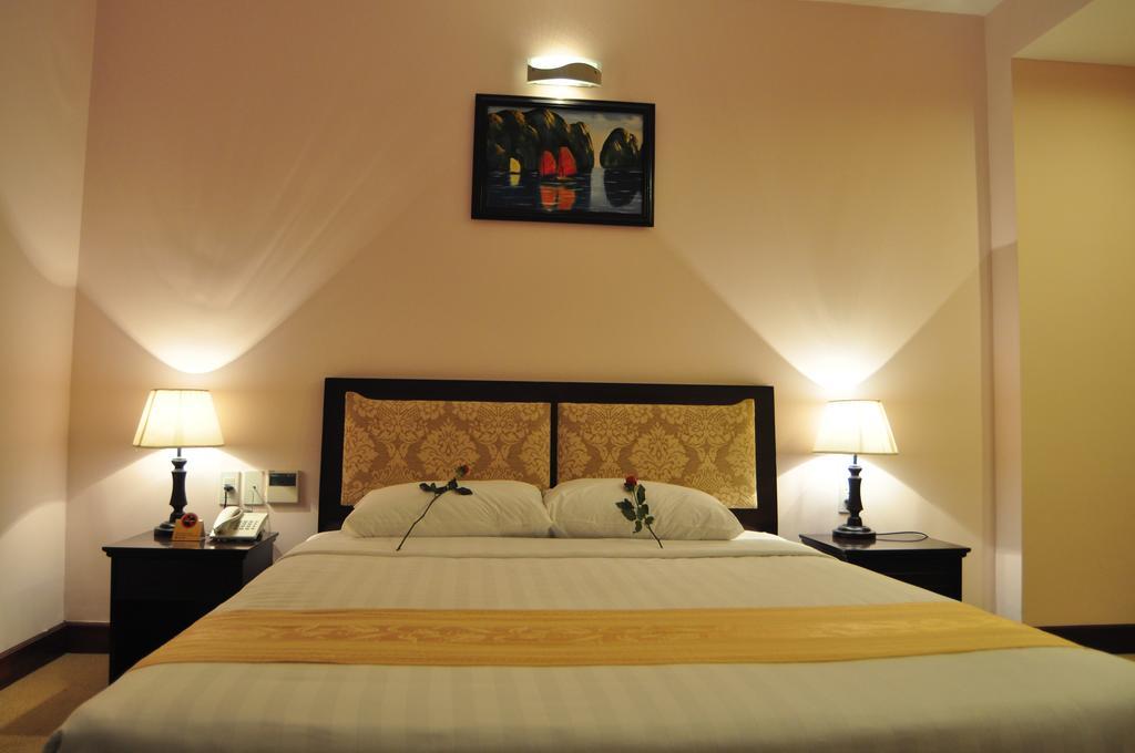 Dong Kinh Hotel Ho Chi Minh City Exterior photo
