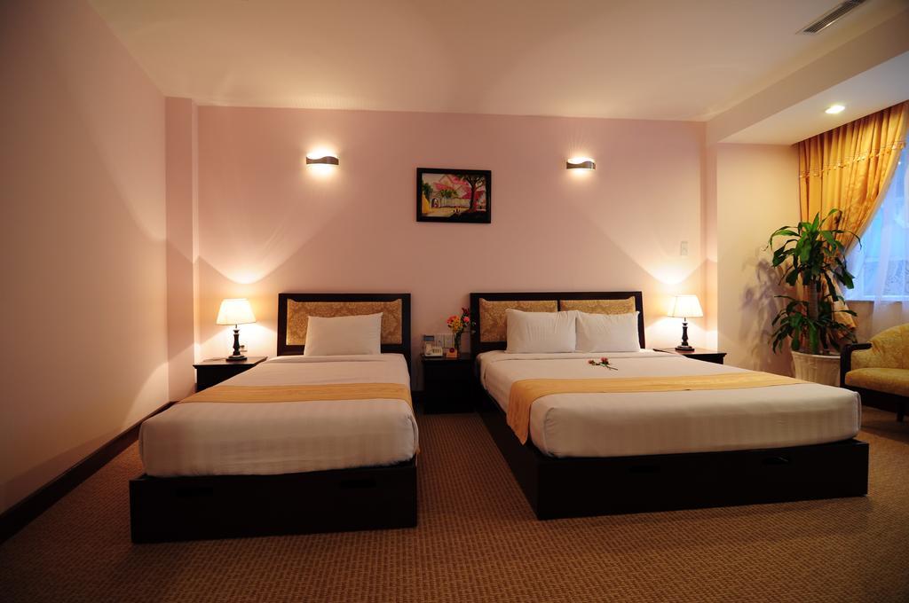 Dong Kinh Hotel Ho Chi Minh City Exterior photo